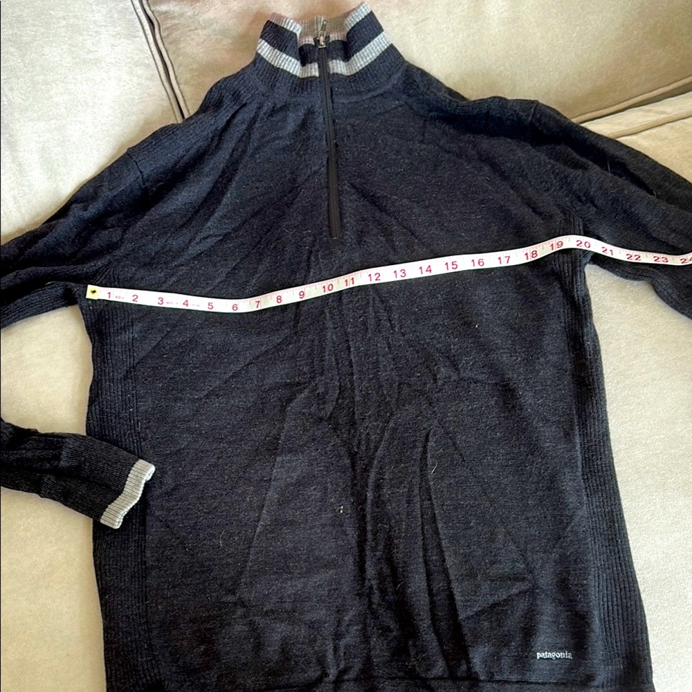 Patagonia Men's Charcoal Zip-Up Sweater. Merino